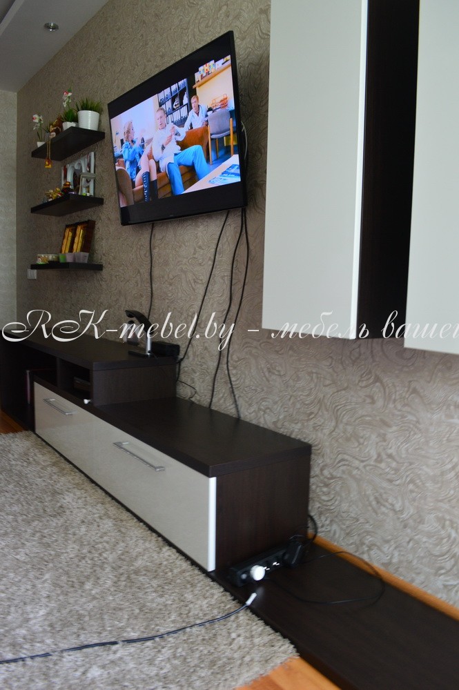 Современная горка в гостиную фото №2