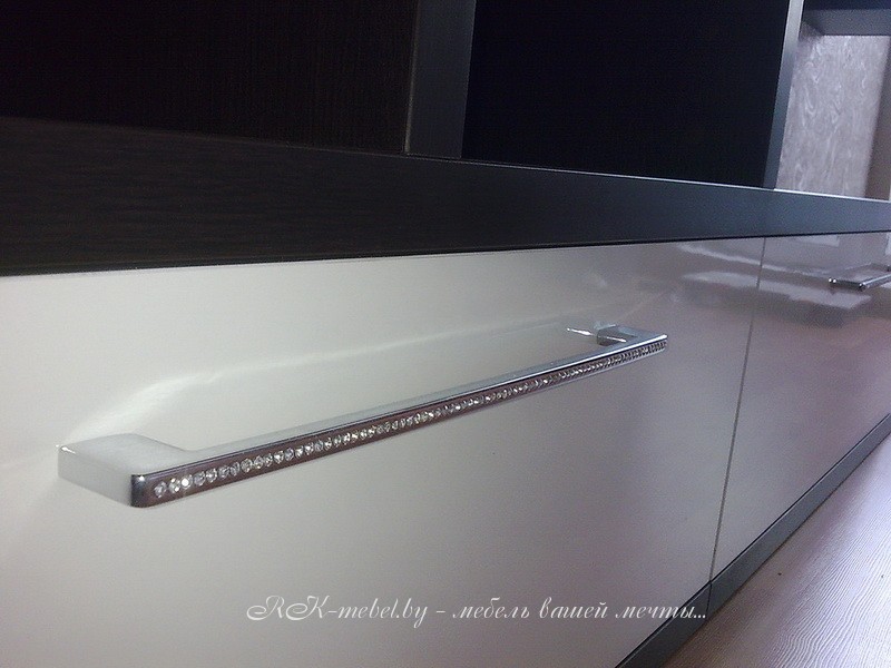 Современная горка в гостиную фото №3