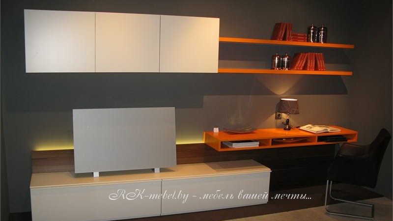 Горка с рабочим столом фото №1