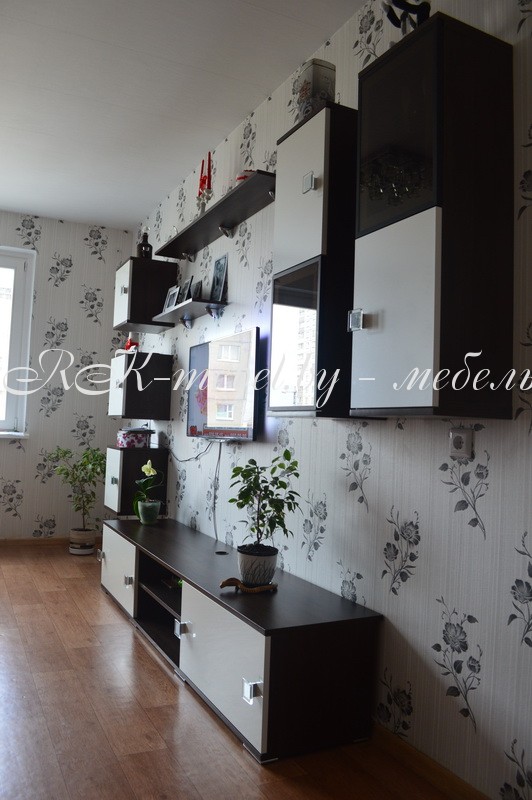 Горка в зал фото №1