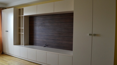 Горка для гостиной