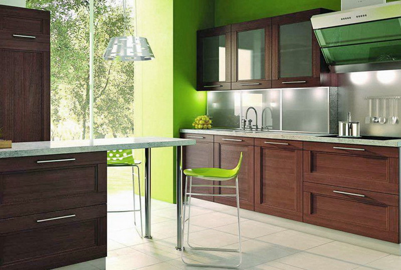 Линейная кухня из массива ольхи фото №1