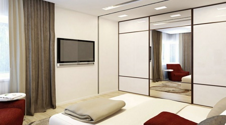 Шкаф-купе со стеклом лакобель и зеркалом